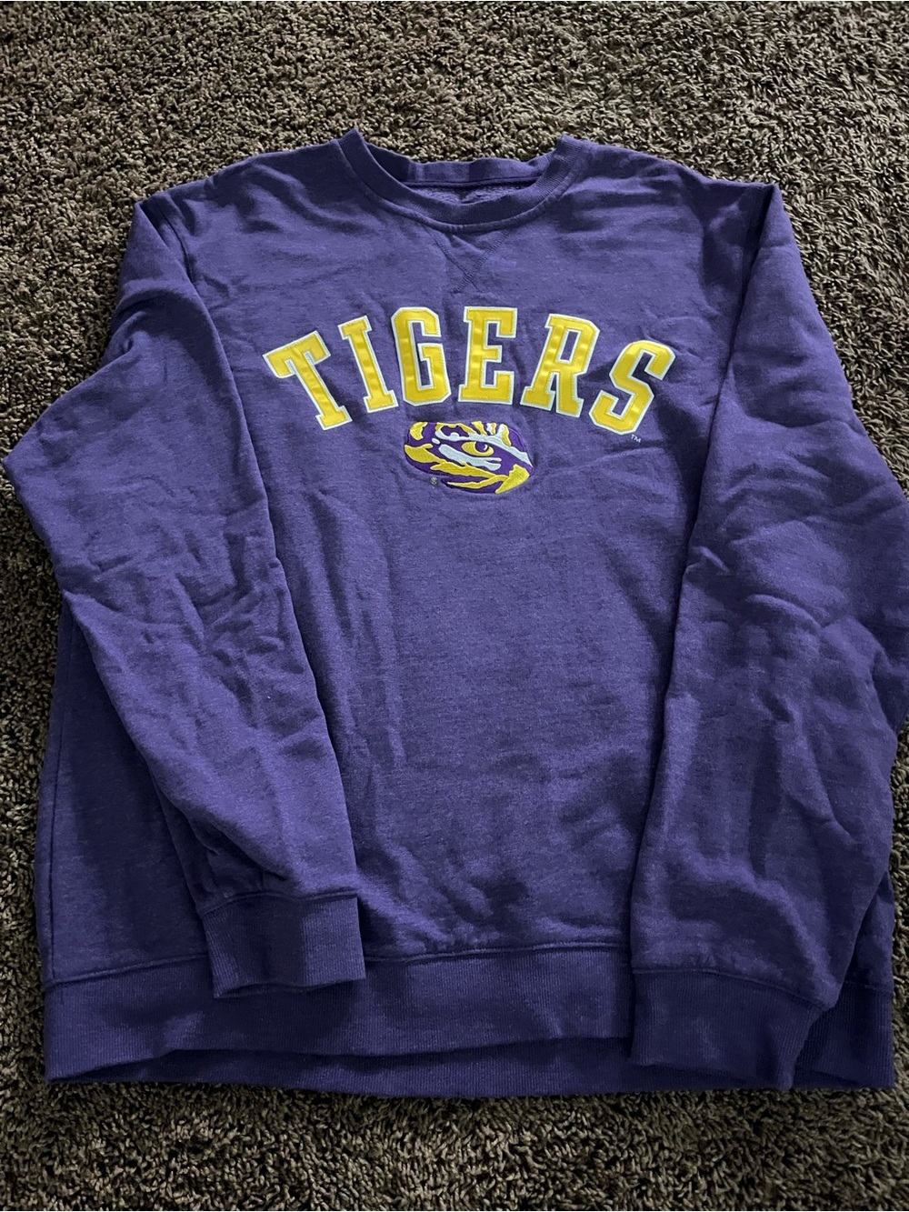 Mens LSU Tigers Purple Embroidered Sweatshirt Size Large